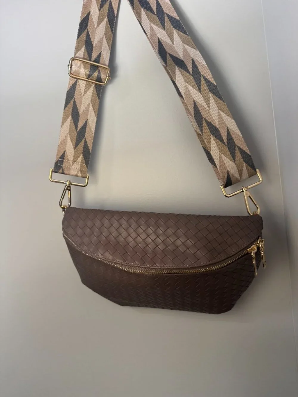 NWOT Modern + Chic Rory Oversized Belt Bag Woven Lavender Haze Crossbody